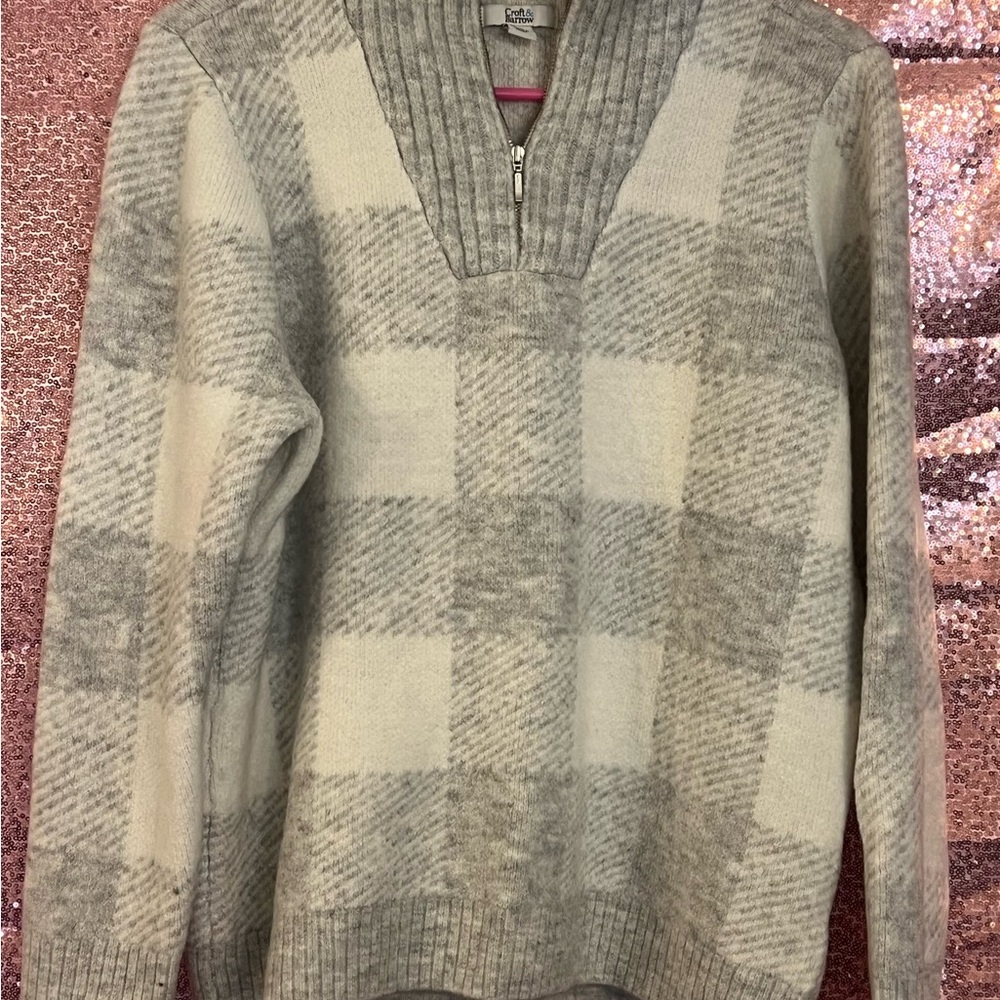 Croft & Barrow Cream and Gray Zip-Up Sweater